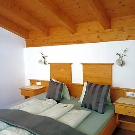 فندق مبيت وإفطار Servus 3*